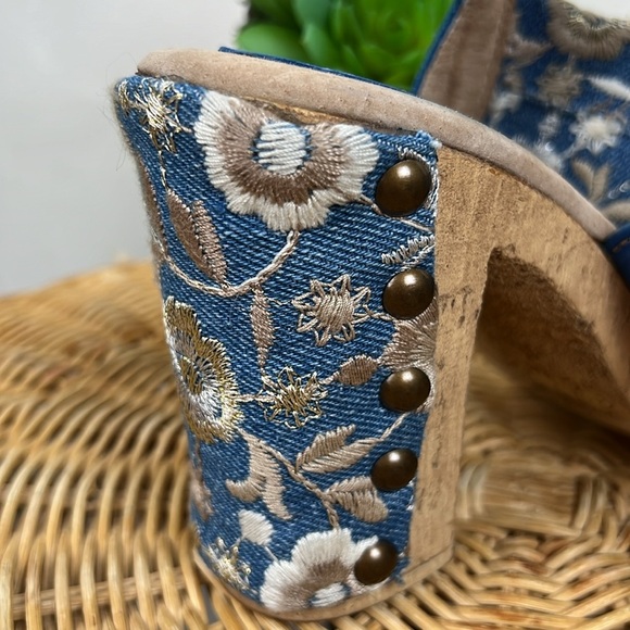Sbicca Chunky Heel Sandal Embroidered Denim Studded Open Toe 40 - Picture 9 of 15